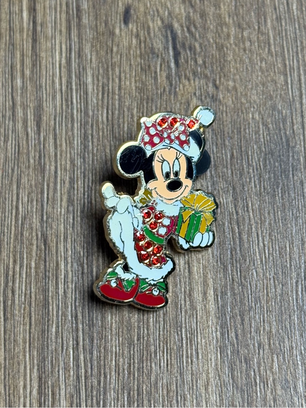 Minnie Mouse Holiday Lapel Pin - Disney 2008 Collectable